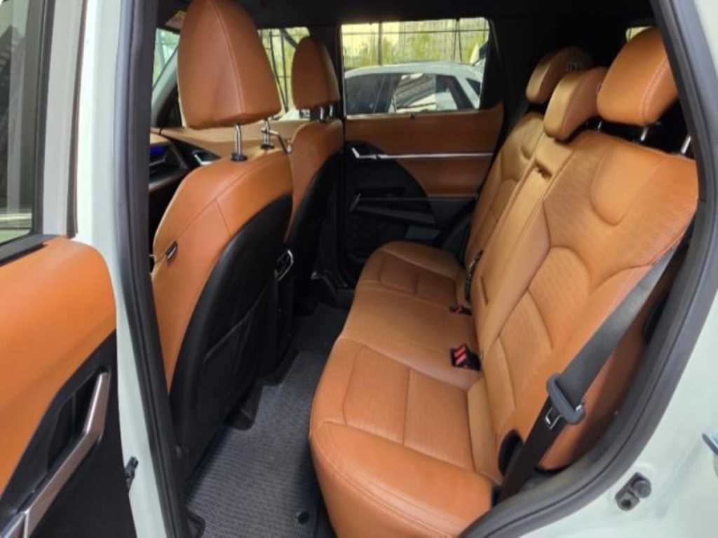 Ssangyong Torres - Vista 9