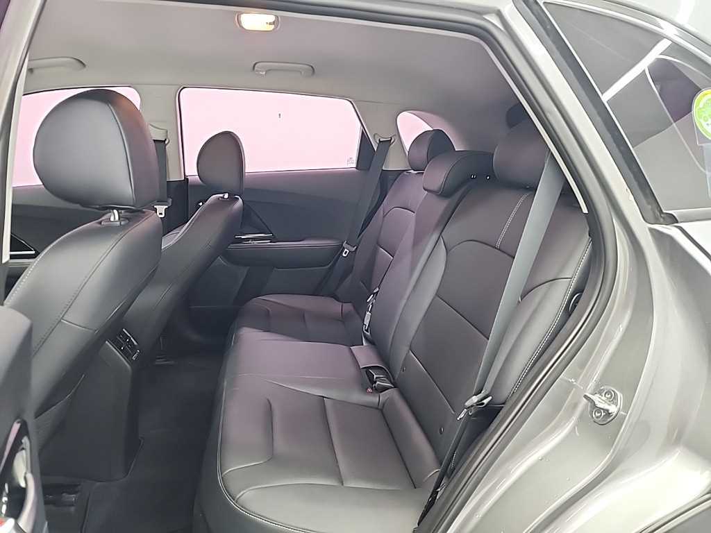KIA Niro - Vista 12