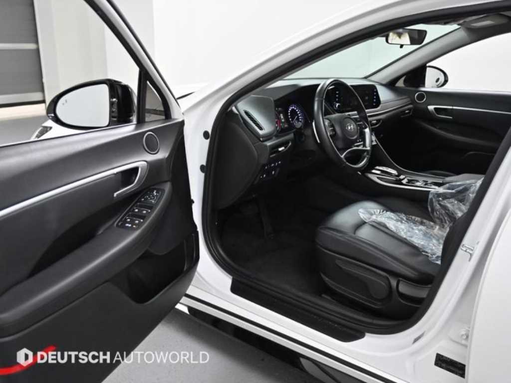 HYUNDAI Sonata - Vista 11