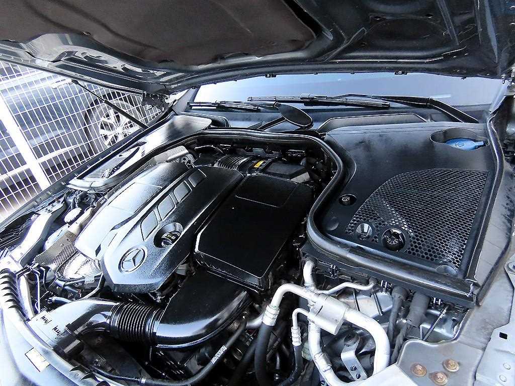 Mercedes Benz E class 2021 Gris - Importación desde Corea - HF Imports Iquique - Foto 19