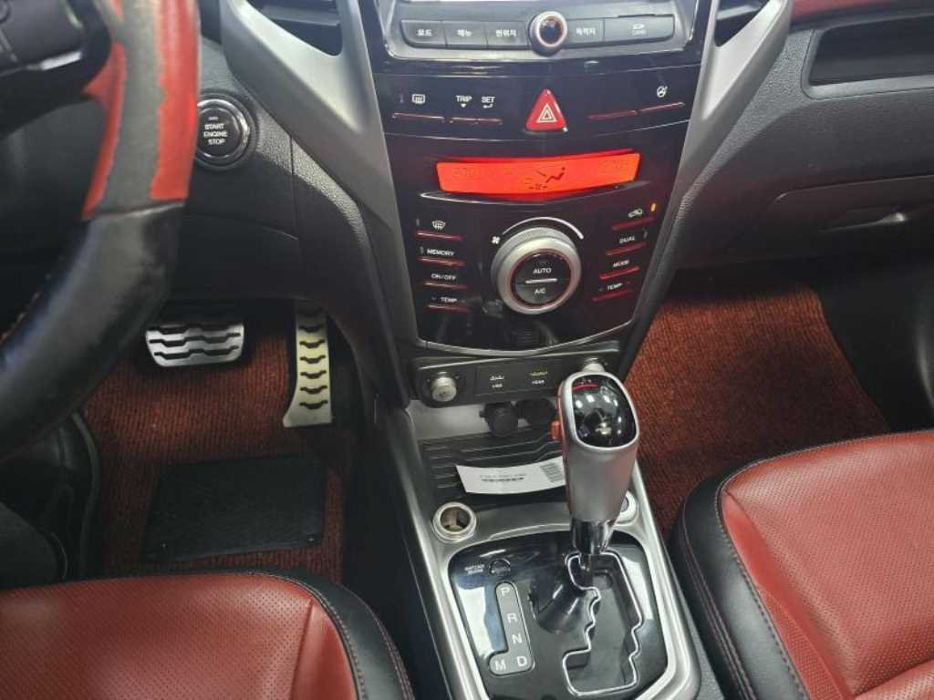 Ssangyong Tivoli 2015 - Importación desde Corea - HF Imports Iquique - Foto 16