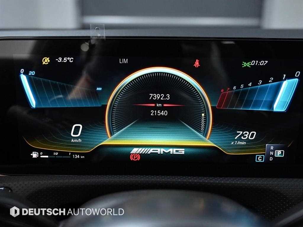 Mercedes Benz CLA Class - Vista 8