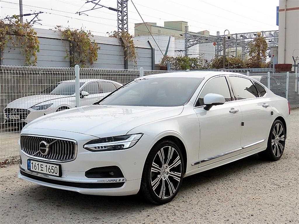 Volvo S90 - Vista 2