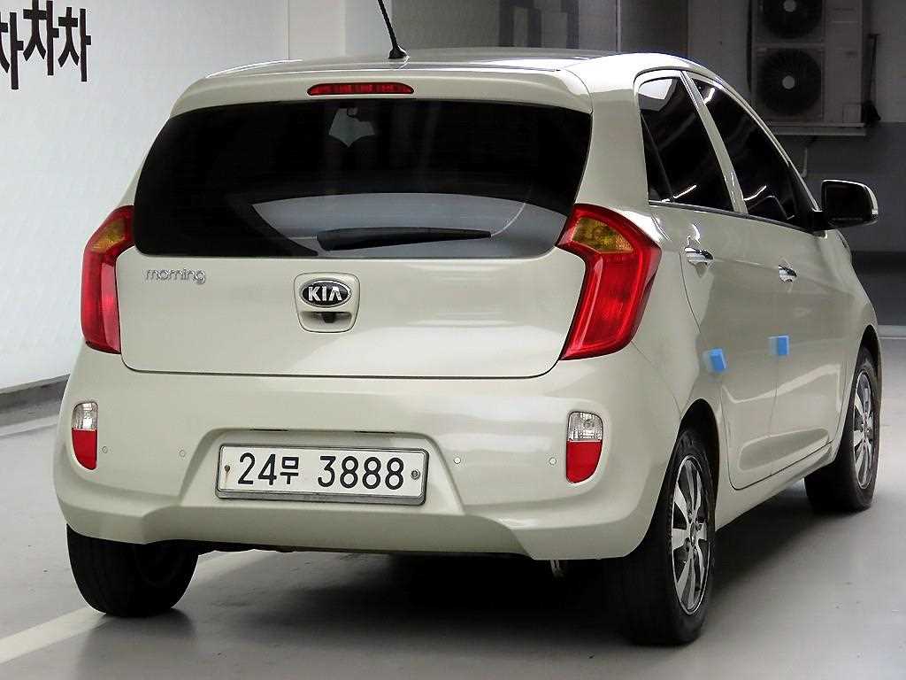 KIA Morning - Vista 4