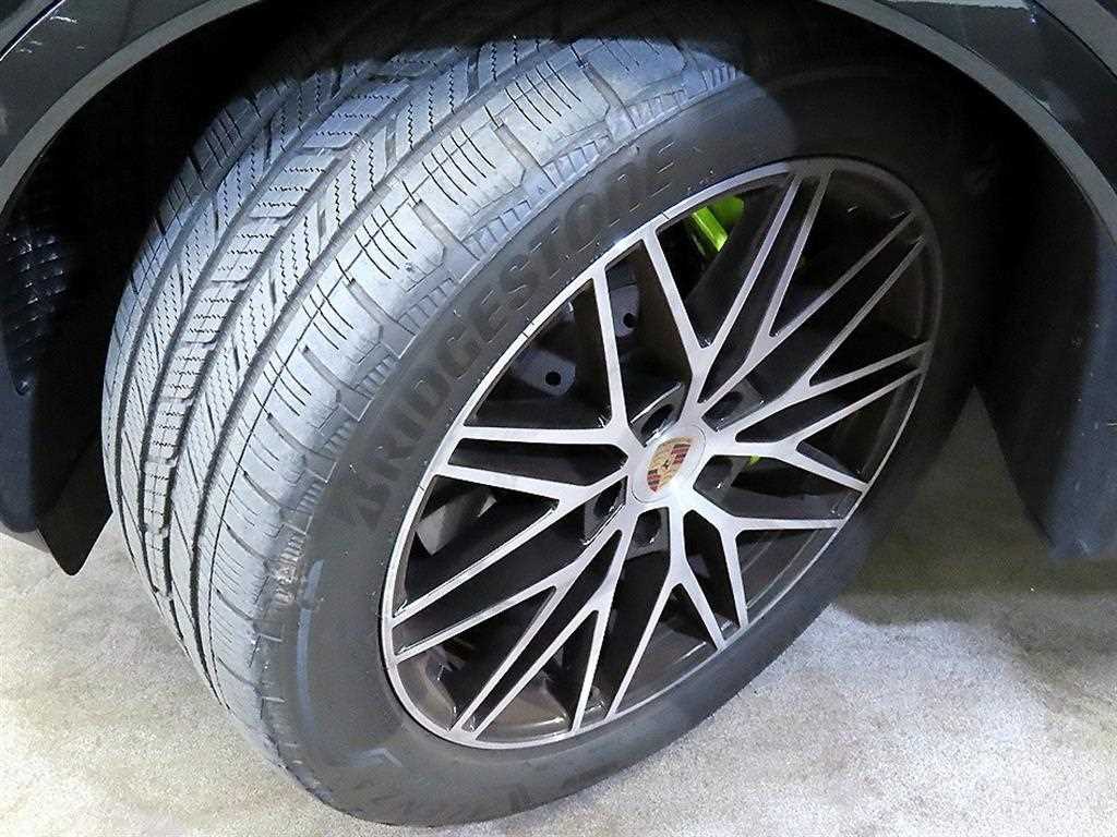 Porsche Cayenne 2025 Negro - Importación desde Corea - HF Imports Iquique - Foto 20