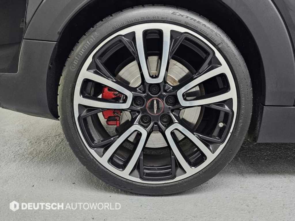 Mini Clubman - Vista 5