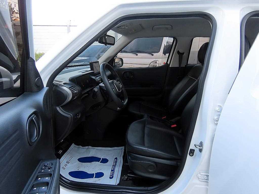 HYUNDAI Casper - Vista 5