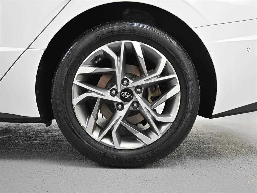 HYUNDAI Sonata - Vista 5