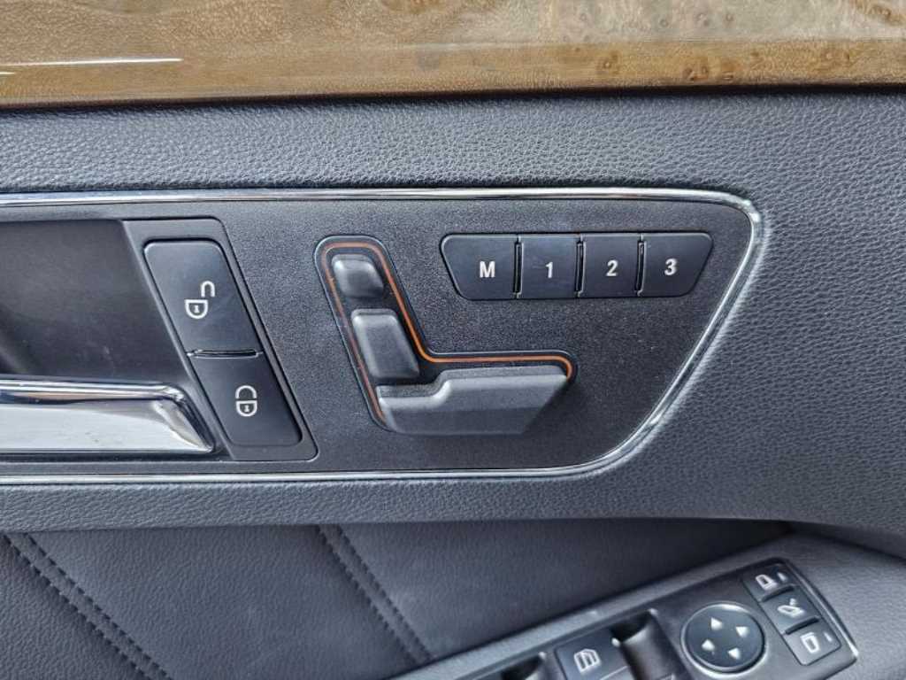 Mercedes Benz E class 2011 Negro - Importación desde Corea - HF Imports Iquique - Foto 17