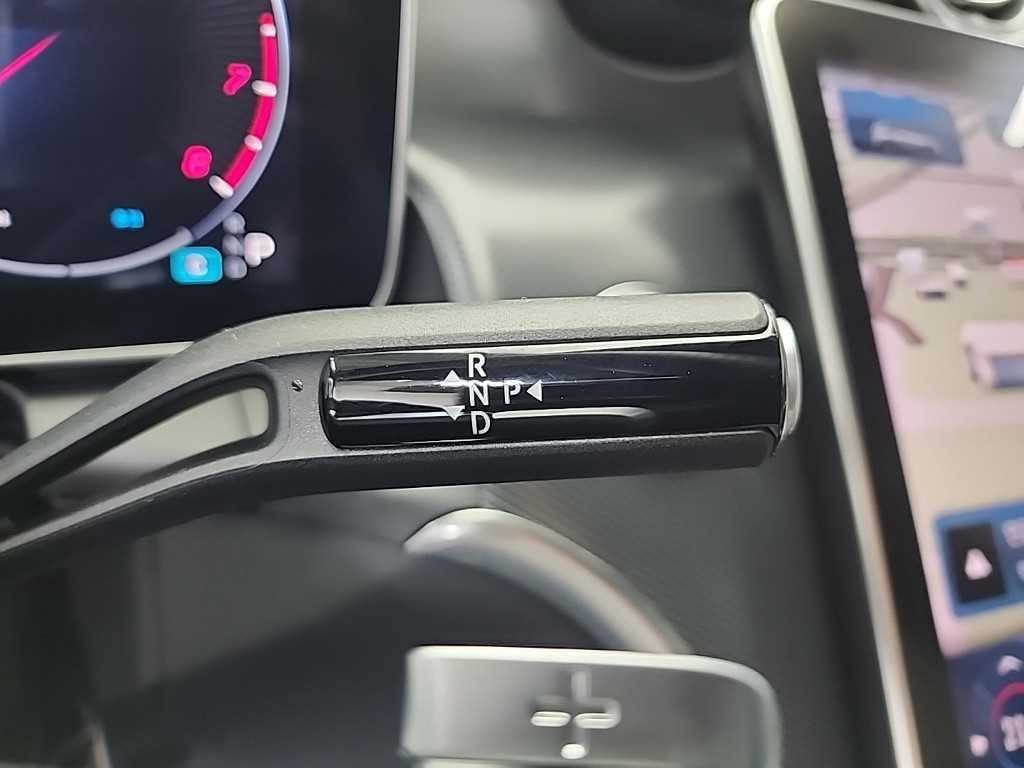 Mercedes Benz GLC Class - Vista 8