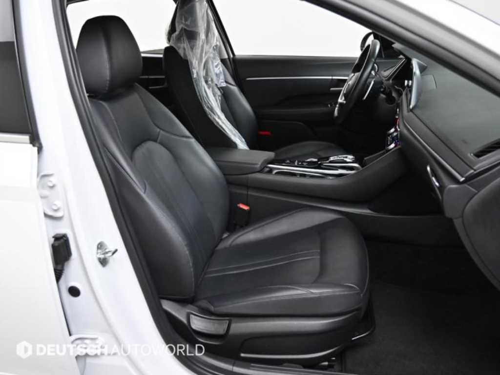 HYUNDAI Sonata - Vista 10