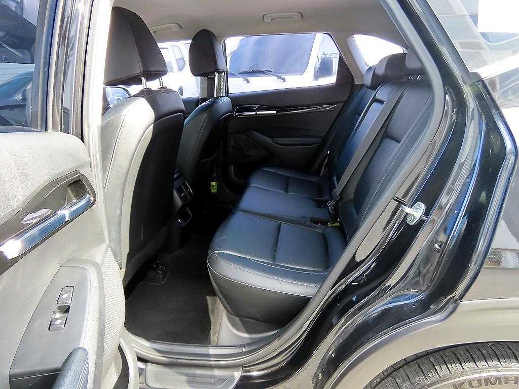 KIA Seltos - Vista 6