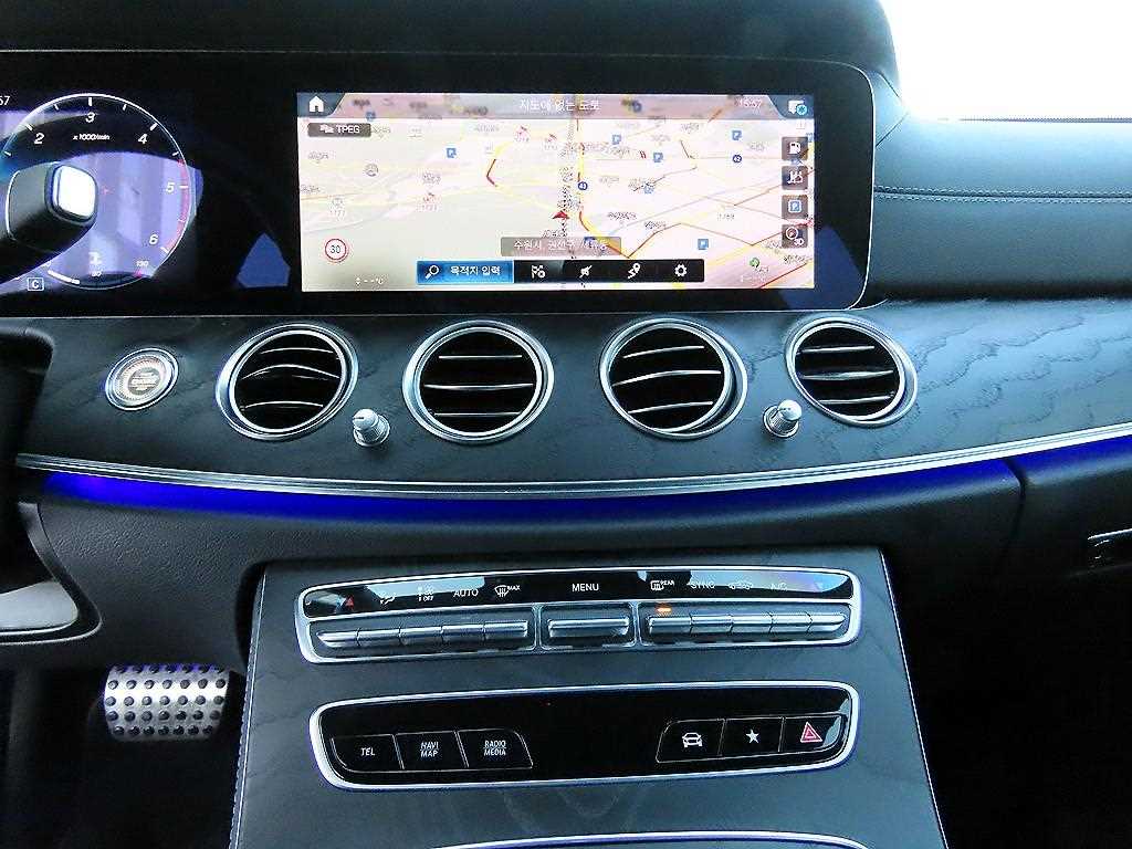 Mercedes Benz E class 2021 Gris - Importación desde Corea - HF Imports Iquique - Foto 14