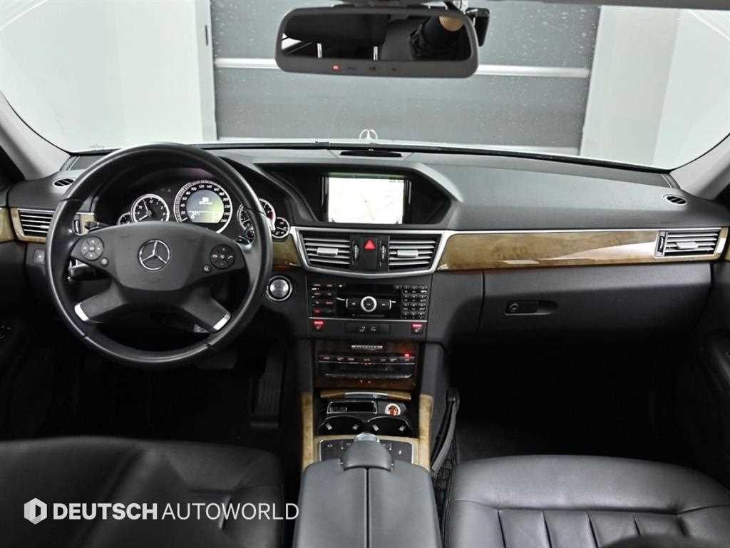 Mercedes Benz E class - Vista 7