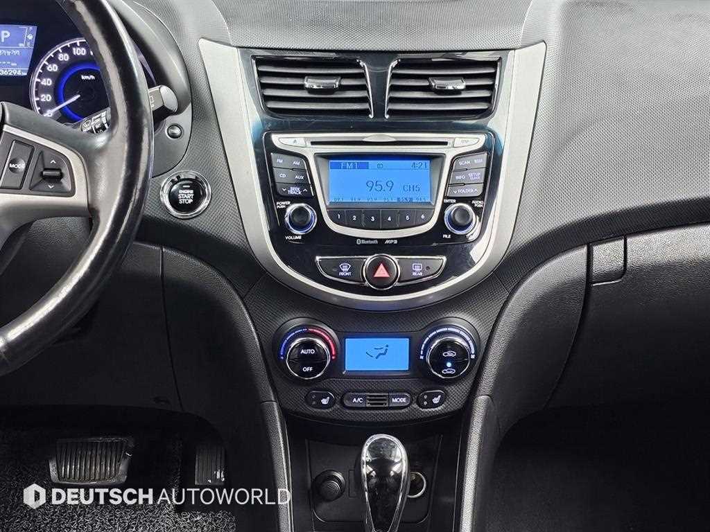 HYUNDAI Accent 2014 Gris - Importación desde Corea - HF Imports Iquique - Foto 14