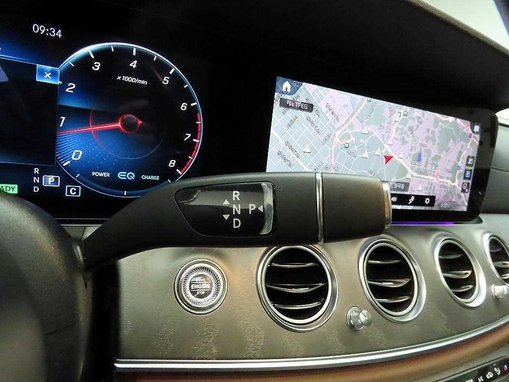 Mercedes Benz E class - Vista 10