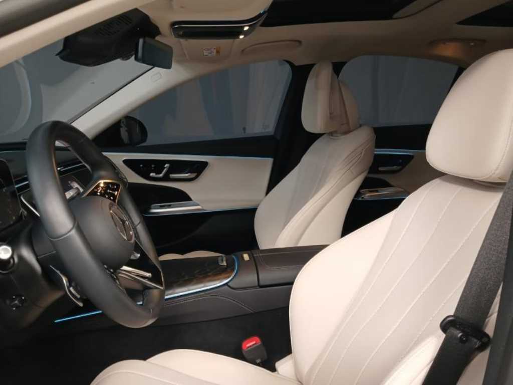 Mercedes Benz E class - Vista 7