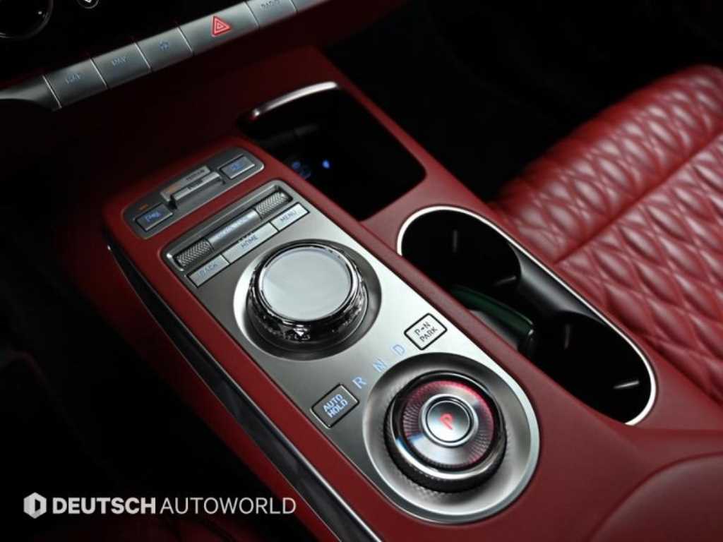 Genesis GV70 - Vista 9