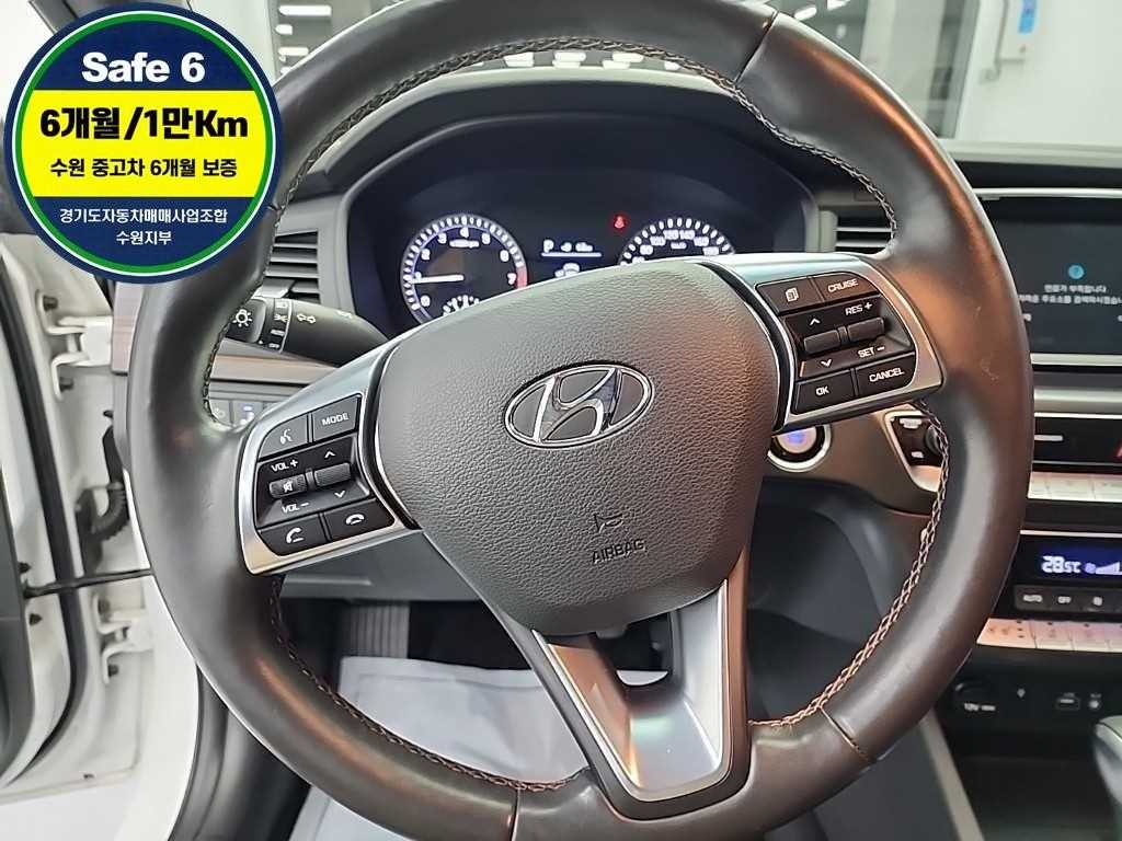 HYUNDAI Sonata - Vista 9