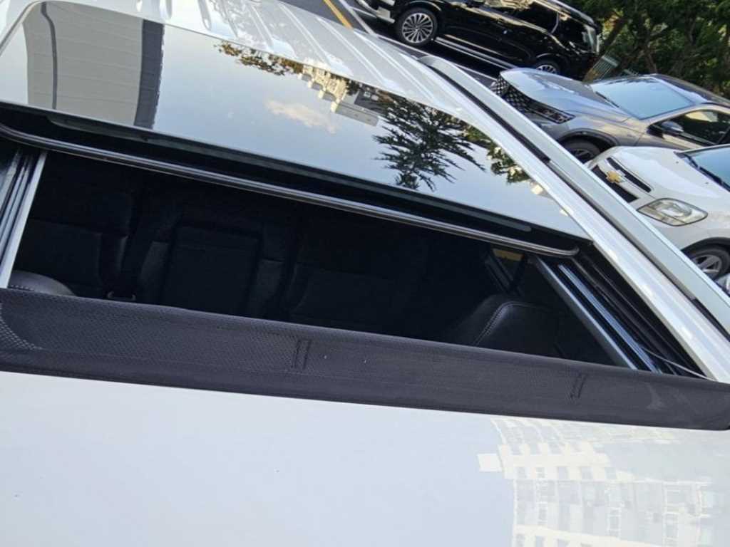 Ford Explorer - Vista 4