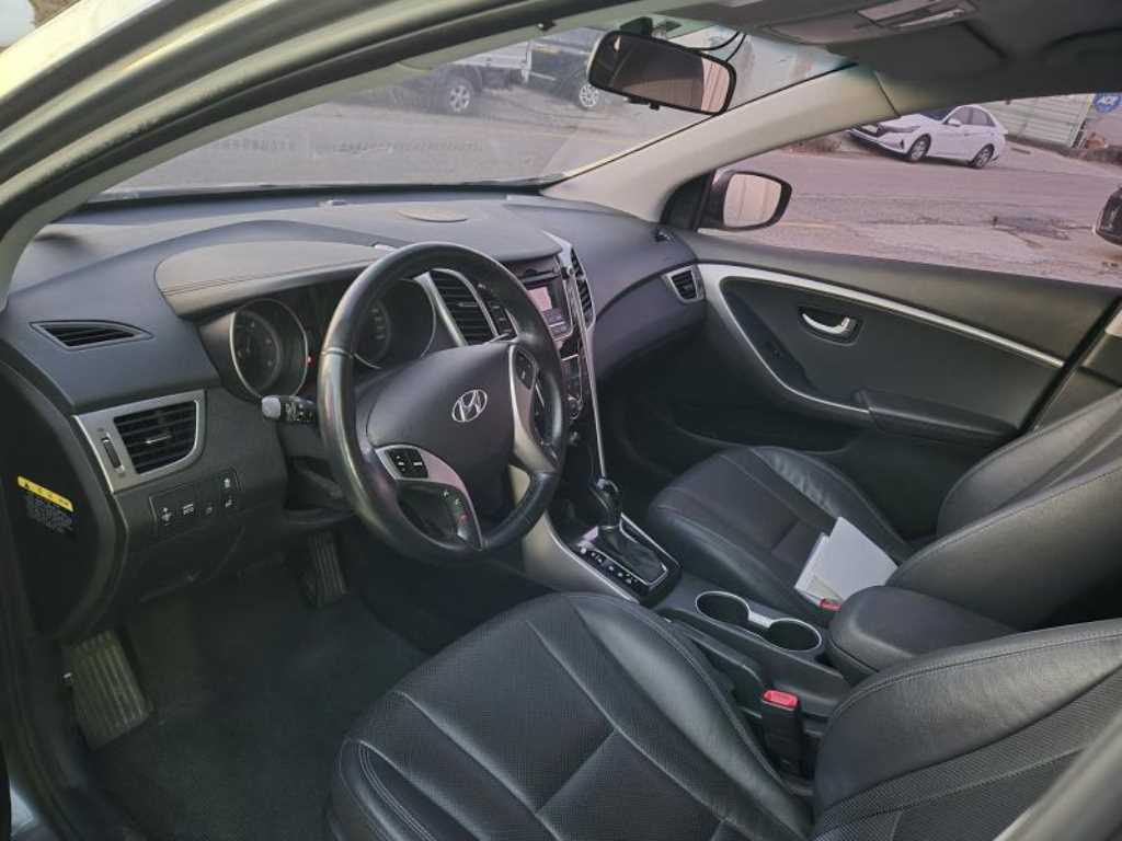 HYUNDAI i30 - Vista 4