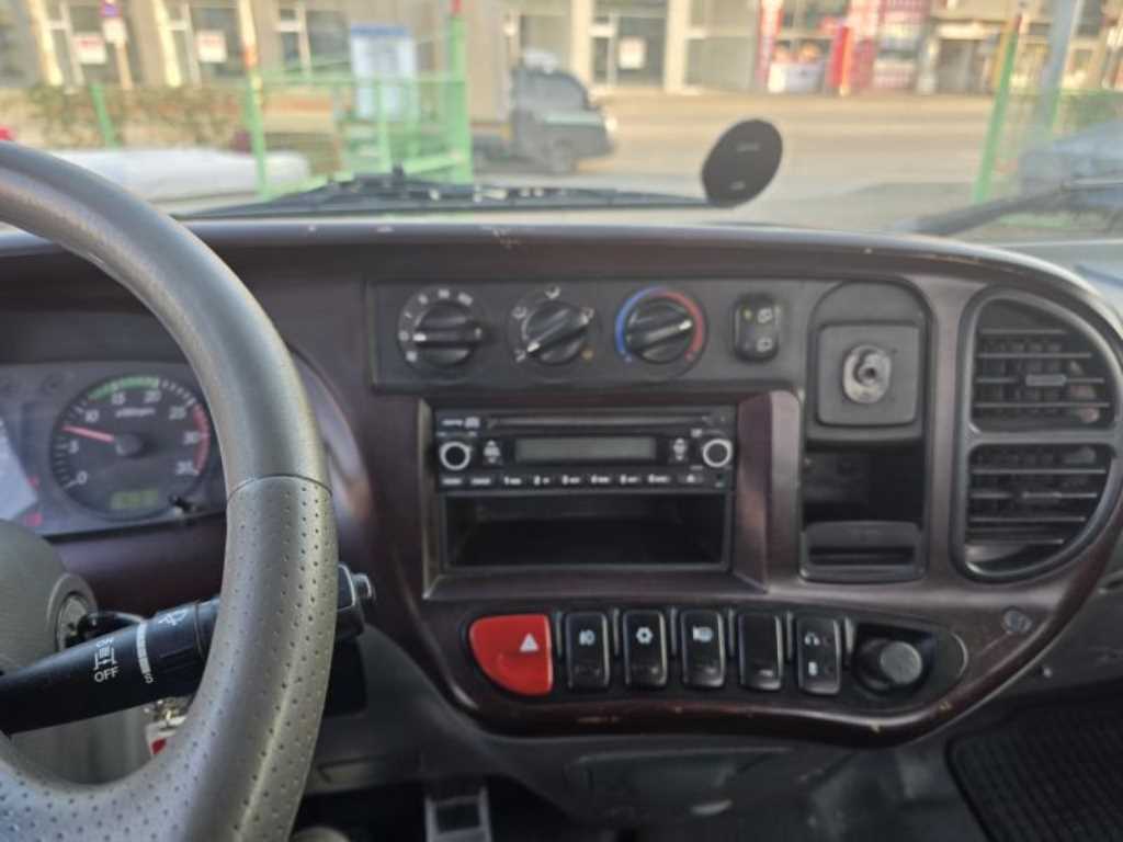 medium and large cargo Cargo - Vista 11