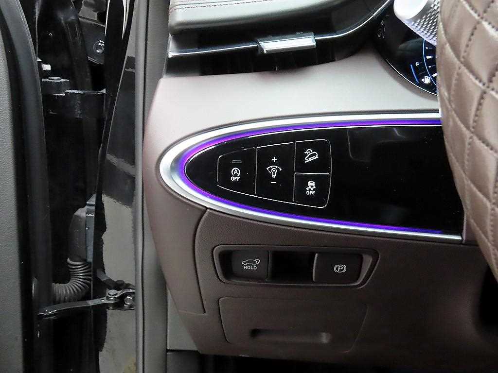 Genesis GV70 - Vista 11