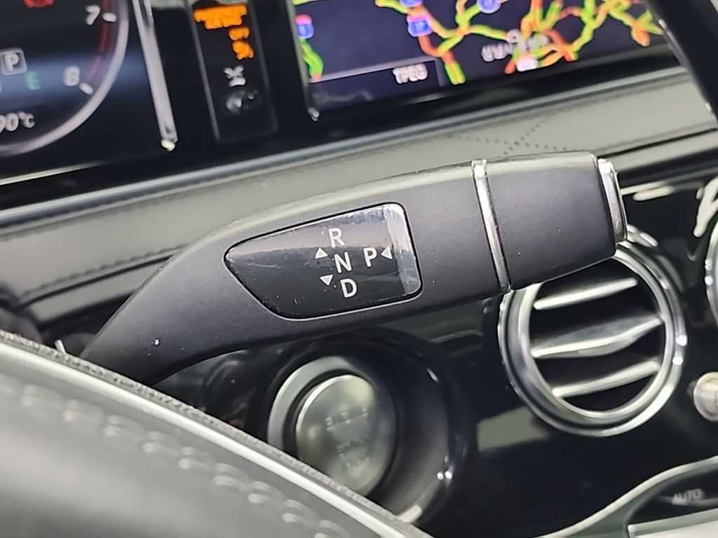 Mercedes Benz S Class - Vista 8