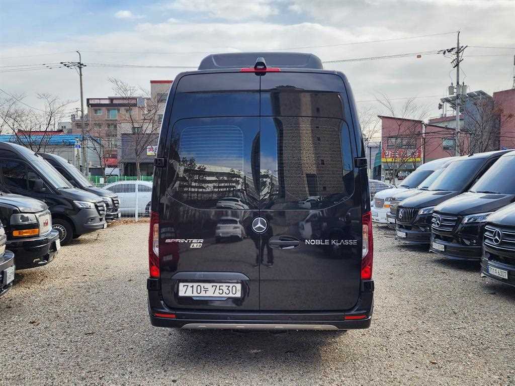 Mercedes Benz Sprinter - Vista 6