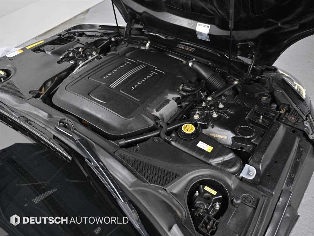 Jaguar F-TYPE - Vista 6