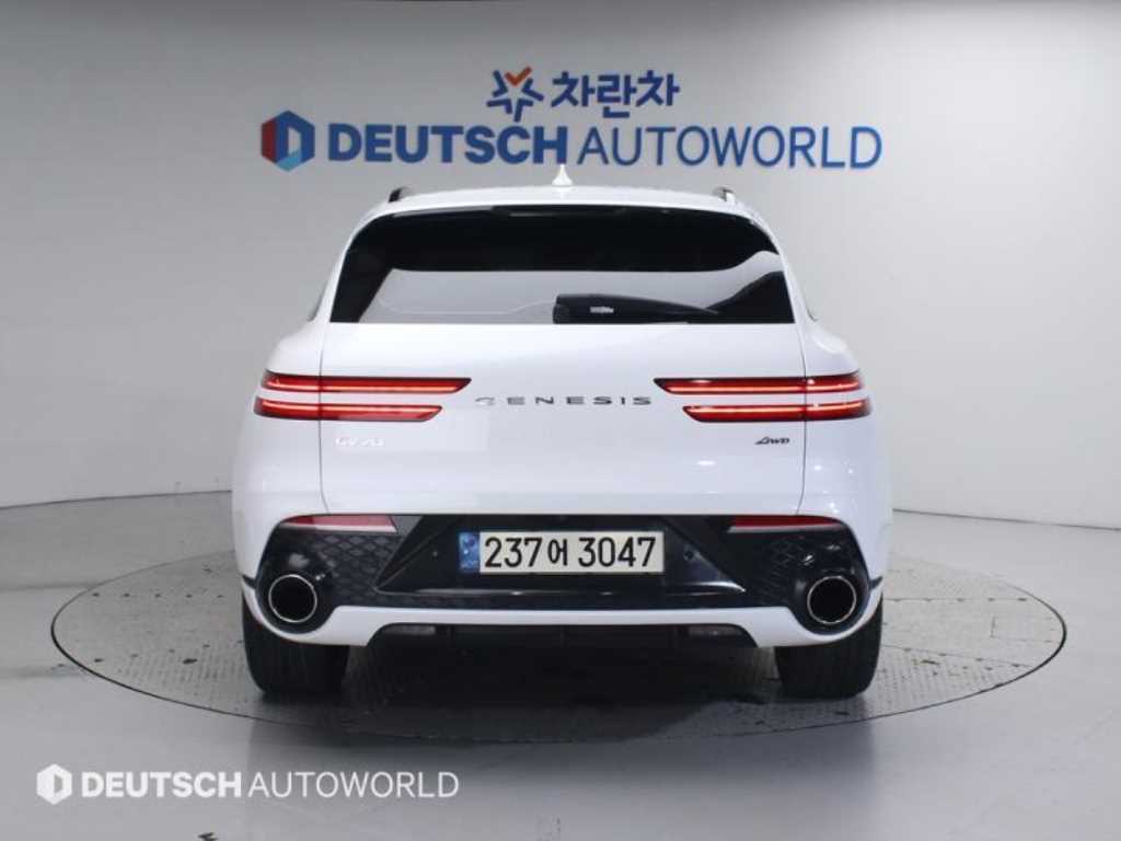 Genesis GV70 - Vista 4