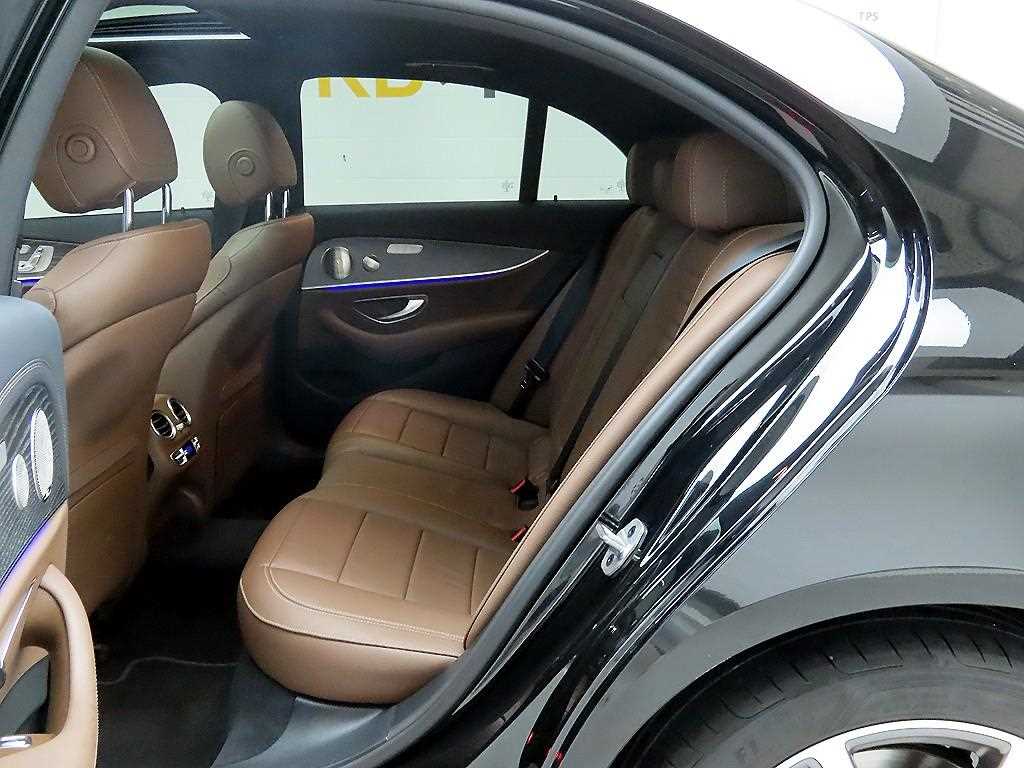 Mercedes Benz E class 2022 Negro - Importación desde Corea - HF Imports Iquique - Foto 14