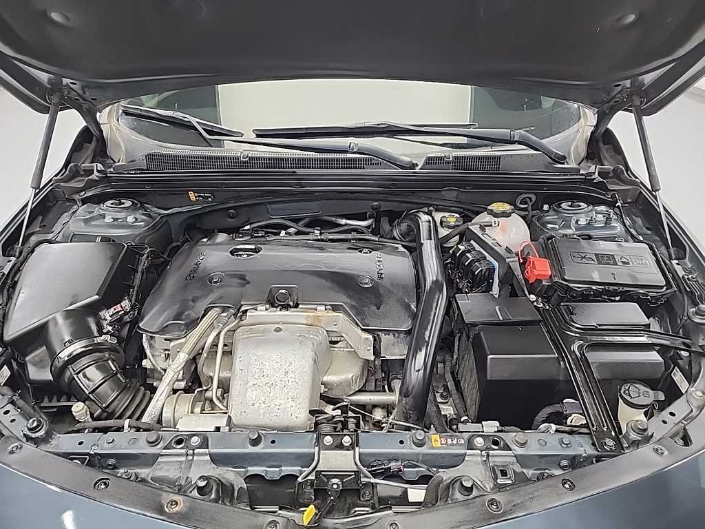 Chevrolet Malibu - Vista 5