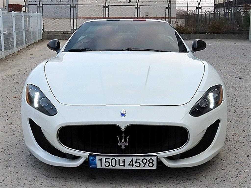 Maserati Gran Turismo - Vista 5