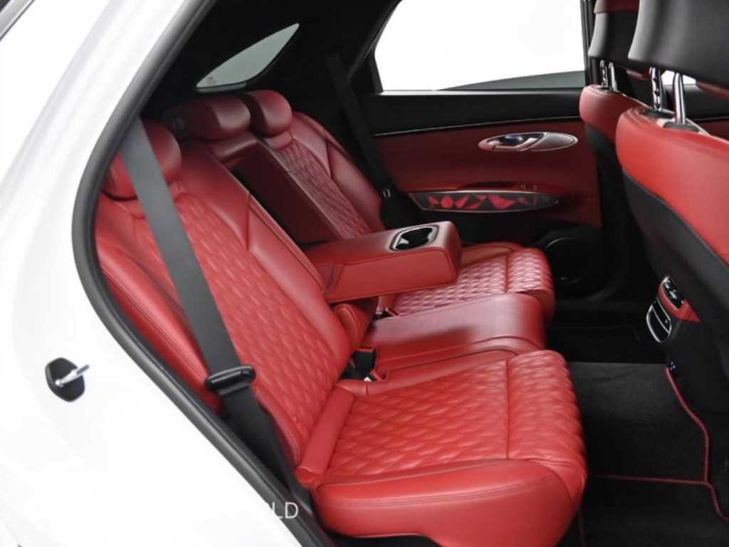 Genesis GV70 - Vista 12