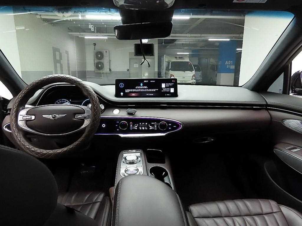 Genesis GV70 - Vista 7