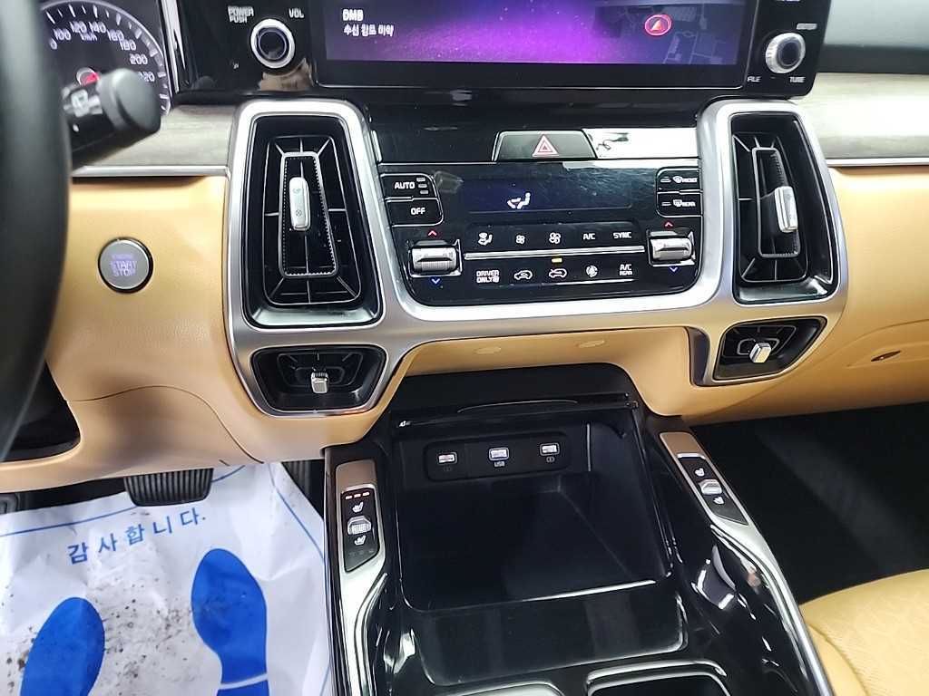 KIA Sorento - Vista 10