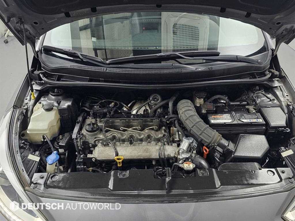 HYUNDAI Accent - Vista 6