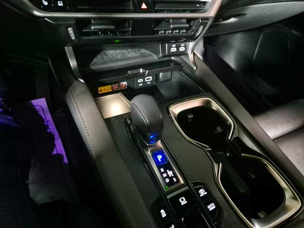 Lexus RX 2024 Blanco - Importación desde Corea - HF Imports Iquique - Foto 17