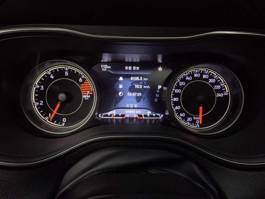 Jeep Cherokee - Vista 5