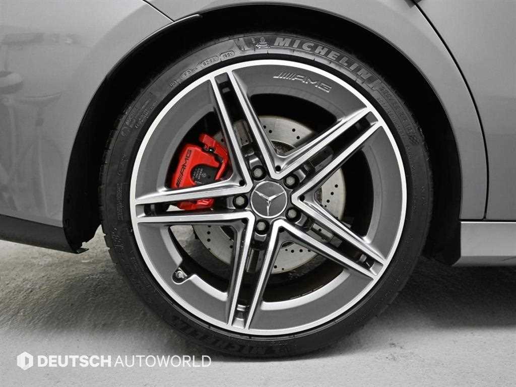 Mercedes Benz CLA Class - Vista 5