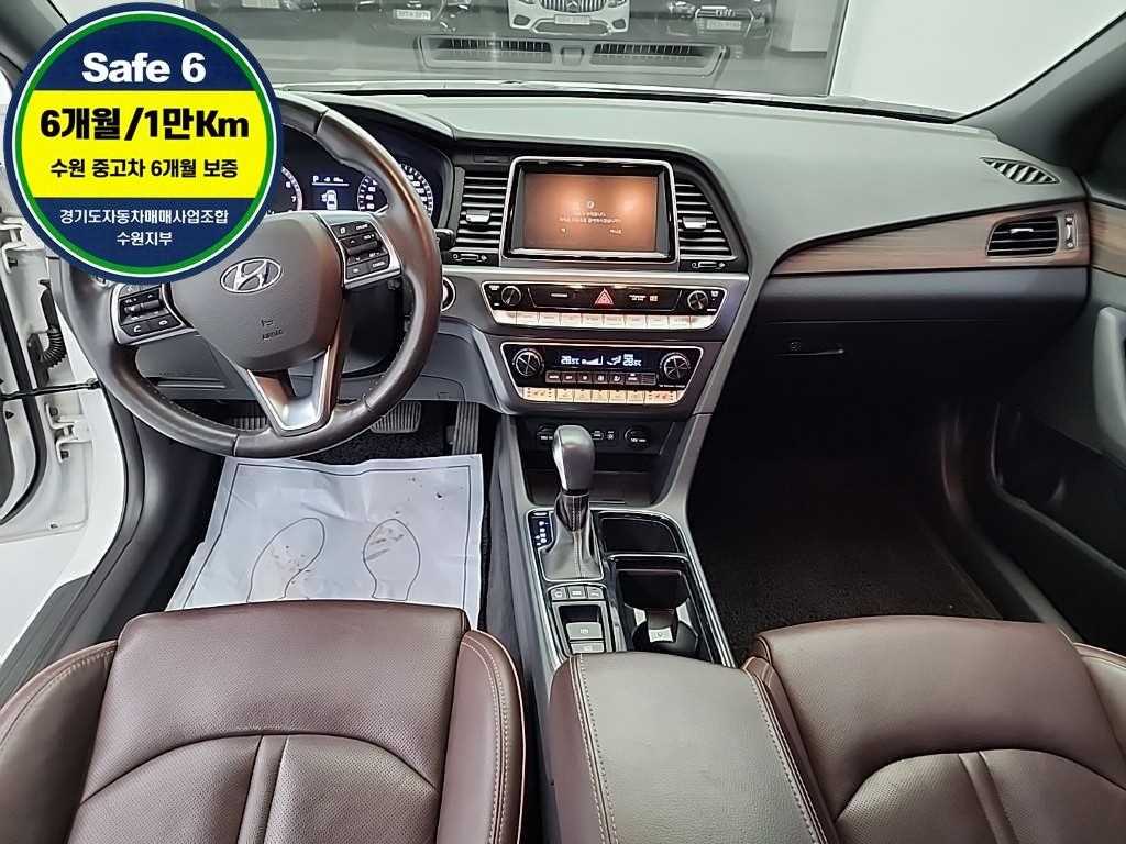 HYUNDAI Sonata - Vista 7