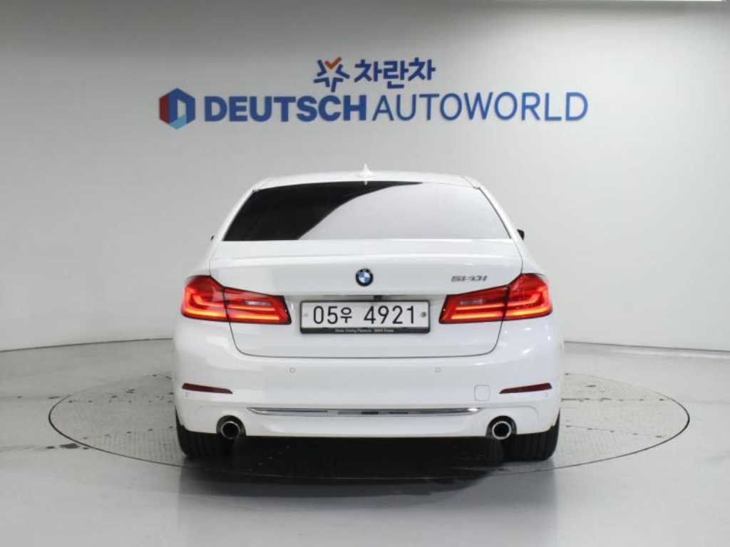 BMW 5 Series - Vista 4