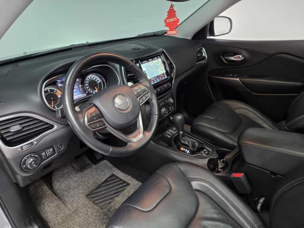 Jeep Cherokee - Vista 9