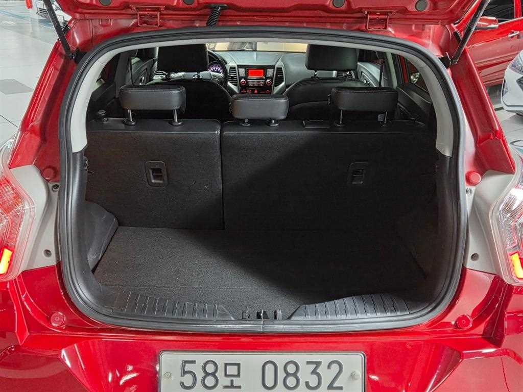 Ssangyong Tivoli 2016 Rojo - Importación desde Corea - HF Imports Iquique - Foto 19