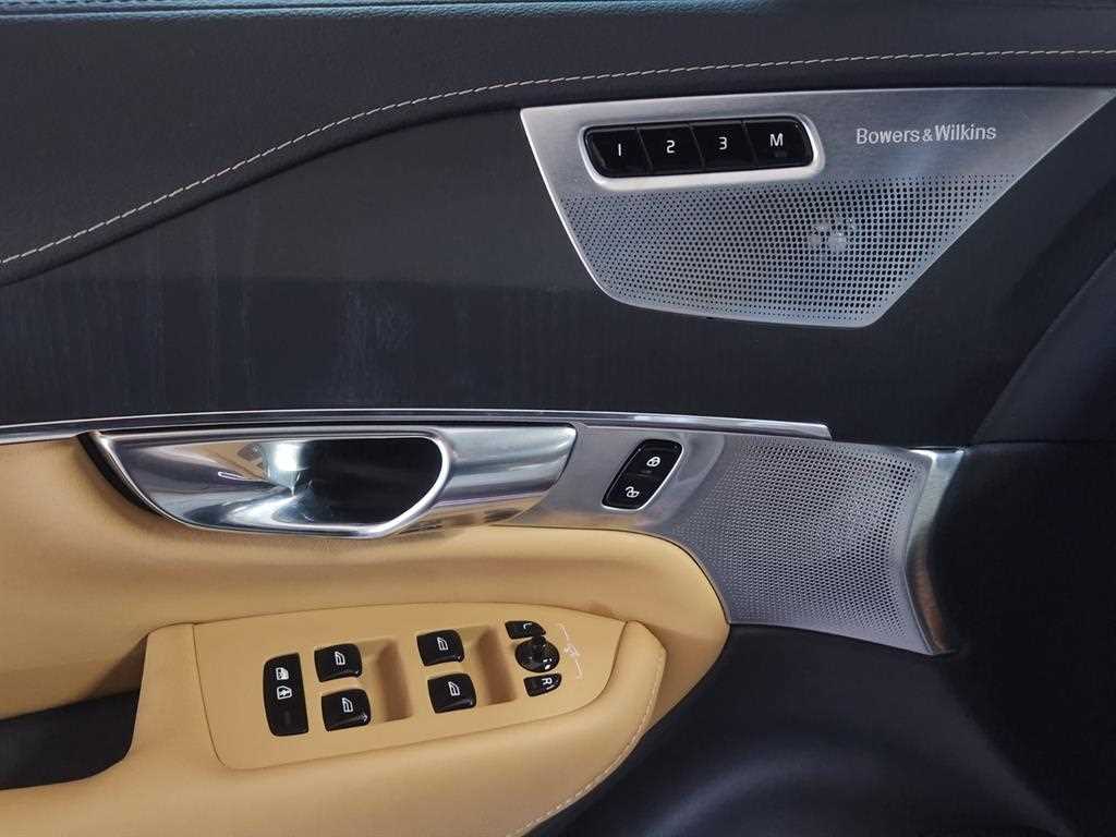 Volvo XC90 2022 Plateado - Importación desde Corea - HF Imports Iquique - Foto 14