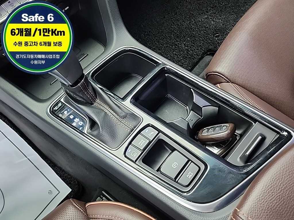 HYUNDAI Sonata - Vista 8