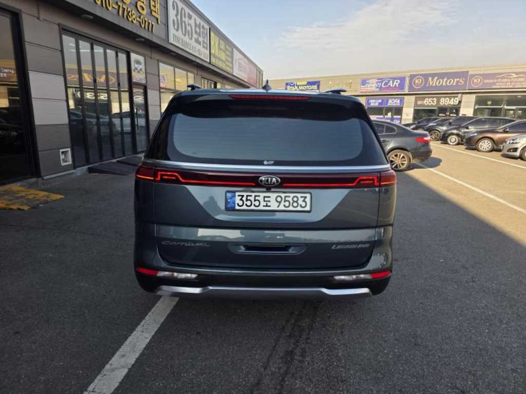 KIA Carnival - Vista 4