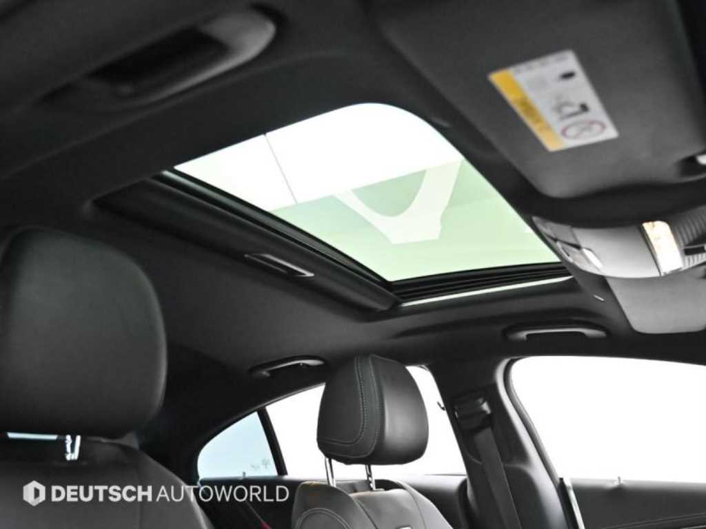 Mercedes Benz CLS Class - Vista 6