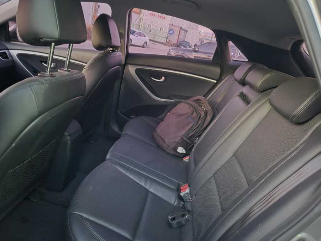 HYUNDAI i30 - Vista 5